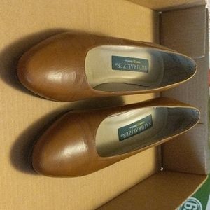 7.5 Brown Natualizer Energy Heels